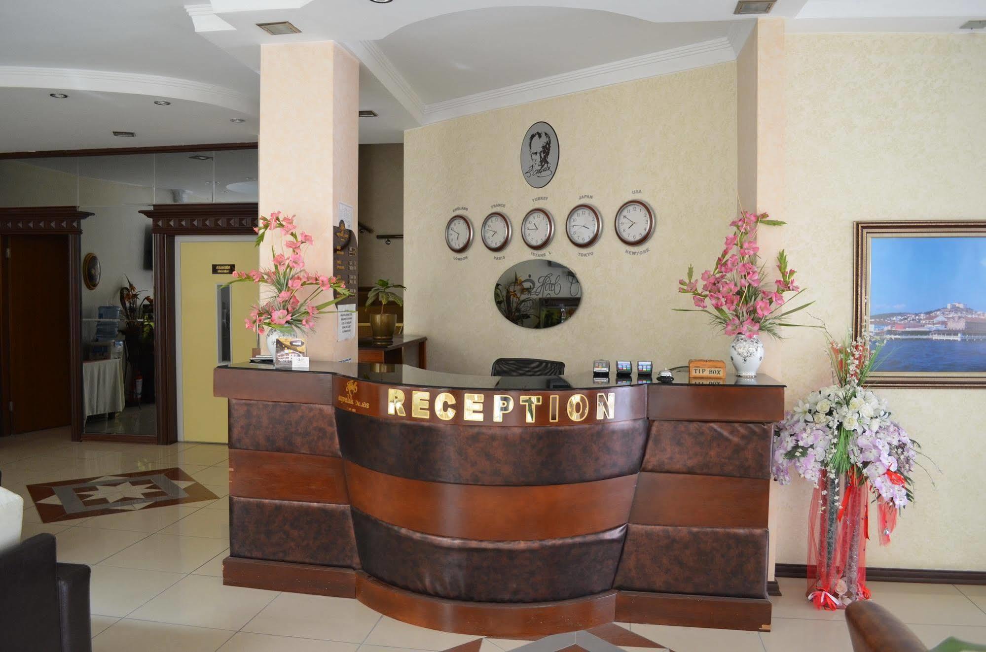 Ayvalik Palas Hotel Εξωτερικό φωτογραφία
