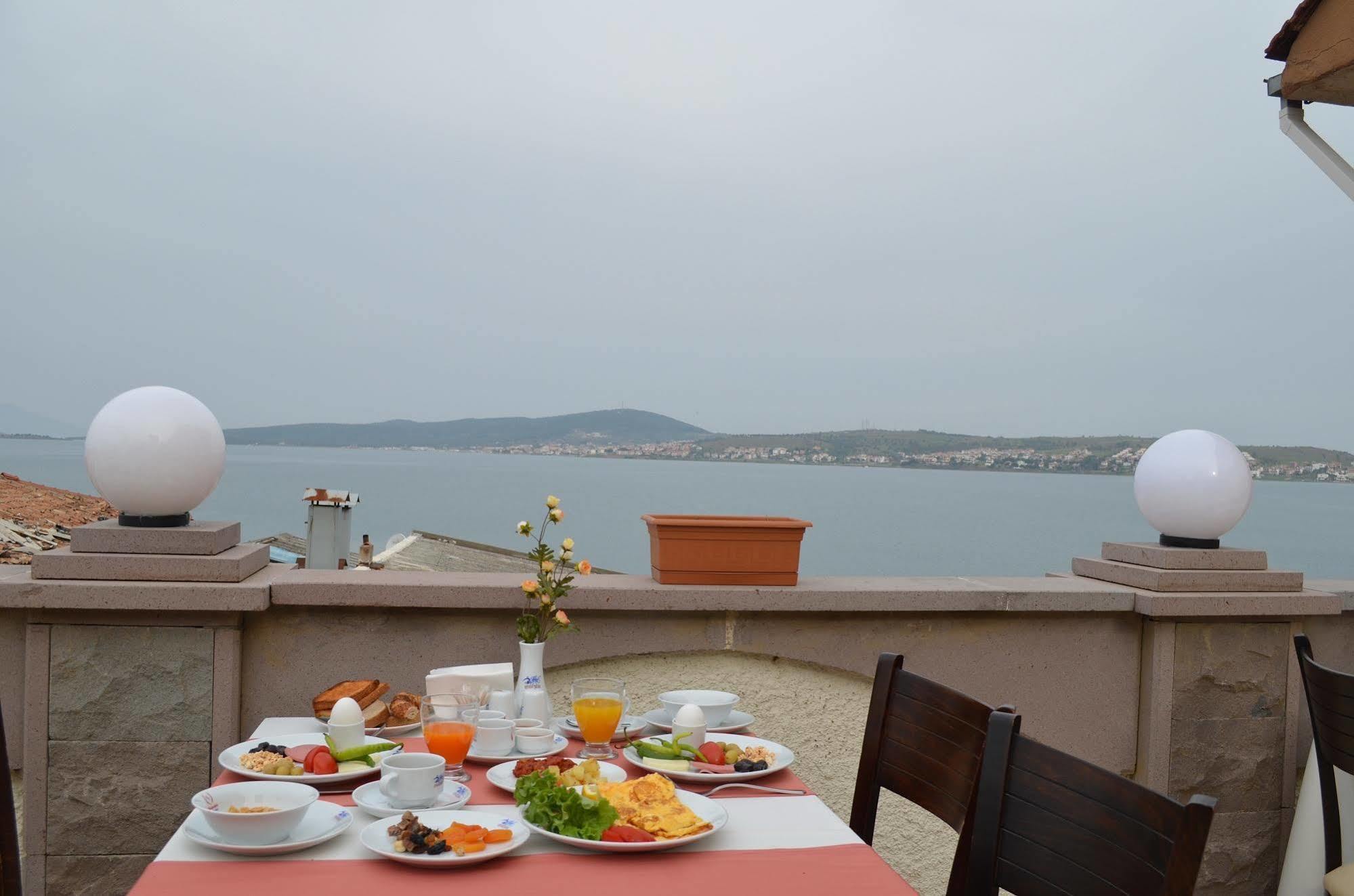 Ayvalik Palas Hotel Εξωτερικό φωτογραφία