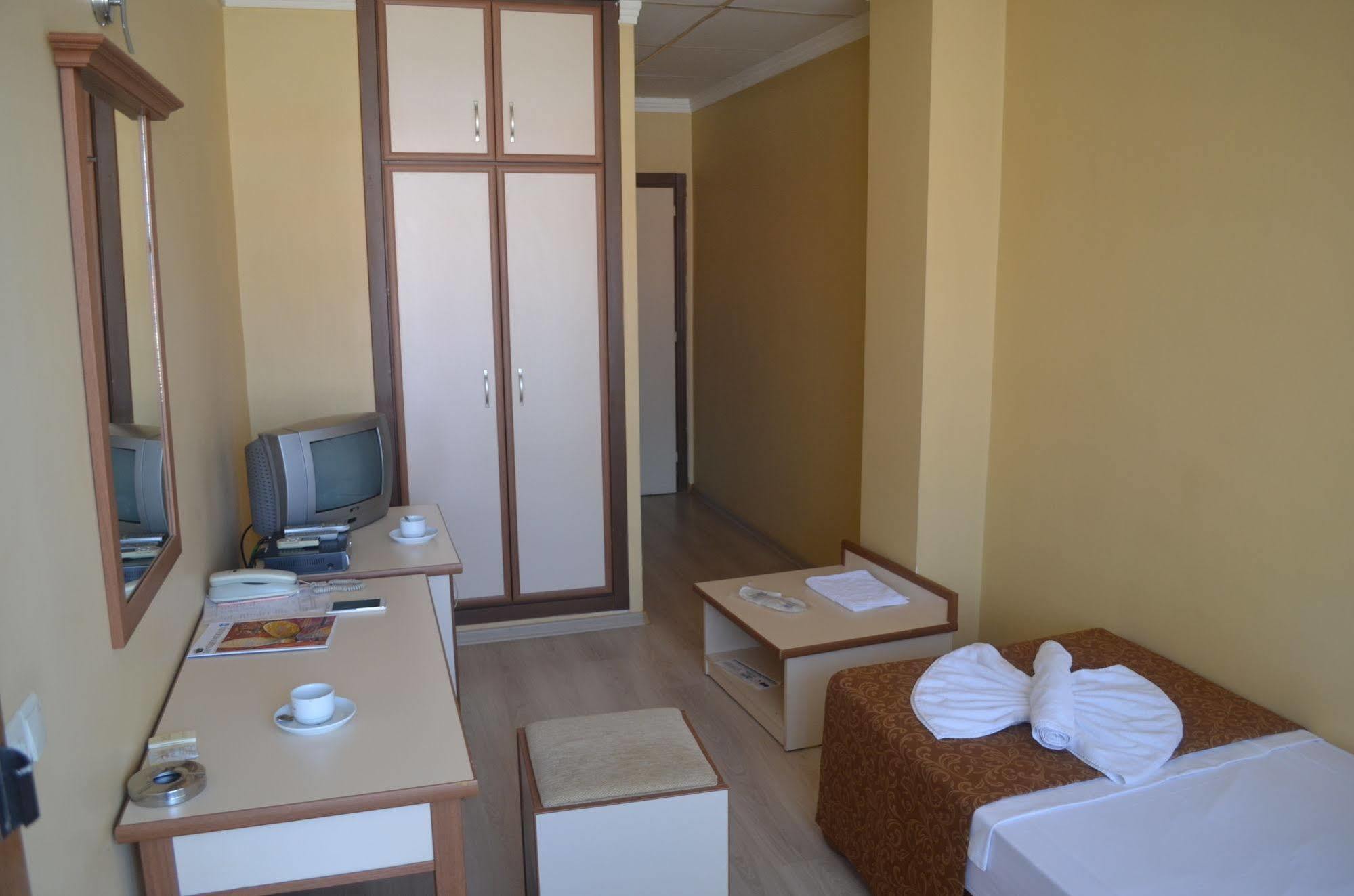 Ayvalik Palas Hotel Εξωτερικό φωτογραφία